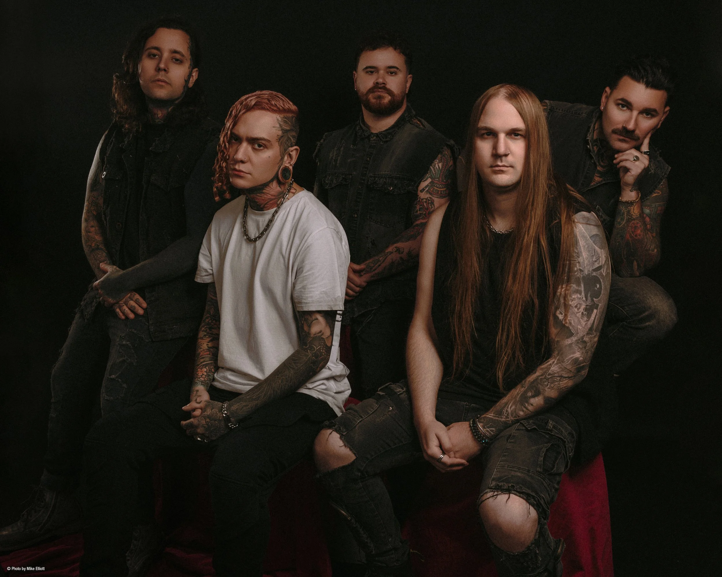 Lorna Shore 1stアルバム レア廃盤 Lorna Shore drop video for new track 